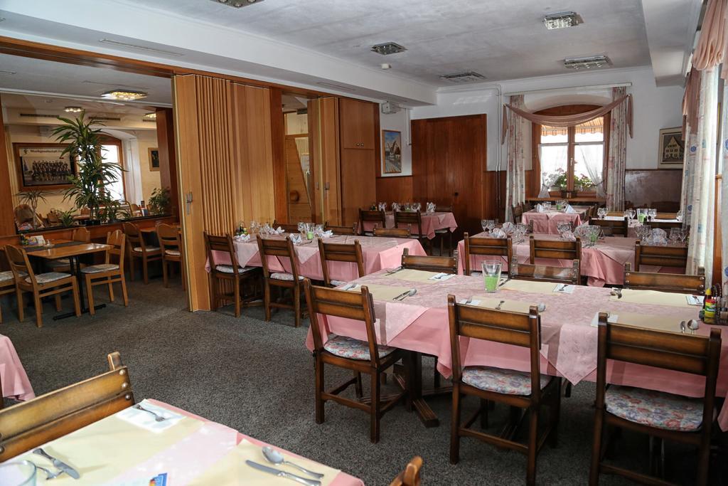 Gasthof Adler Frick Екстер'єр фото