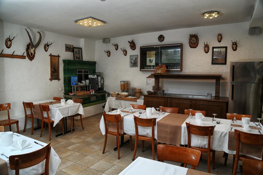 Gasthof Adler Frick Екстер'єр фото
