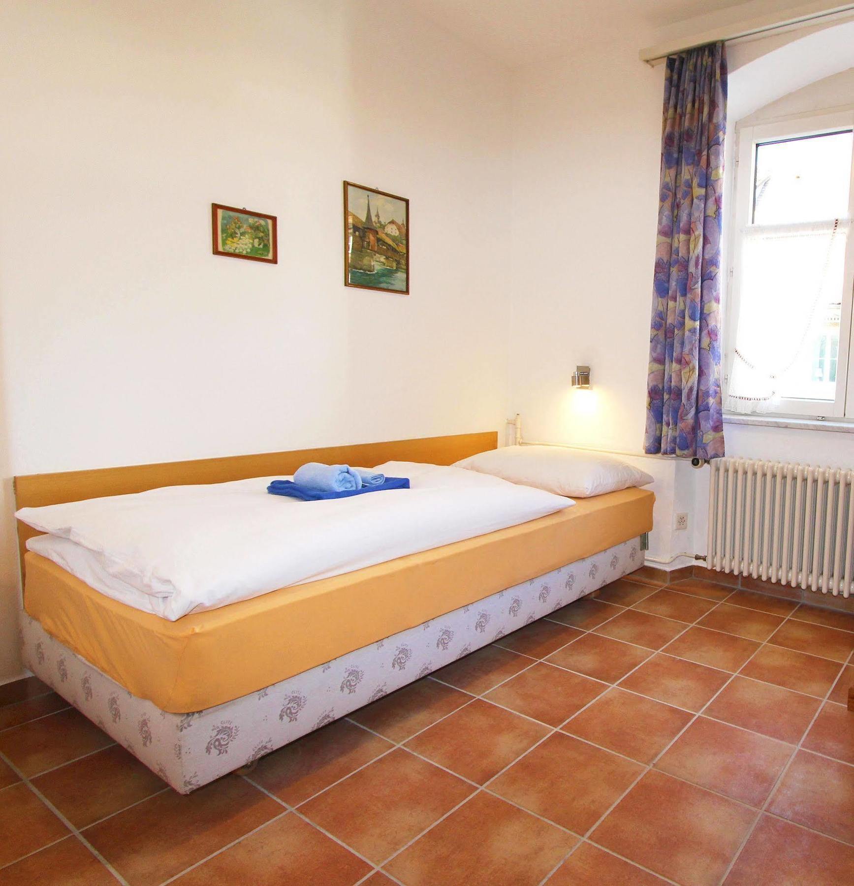 Gasthof Adler Frick Екстер'єр фото