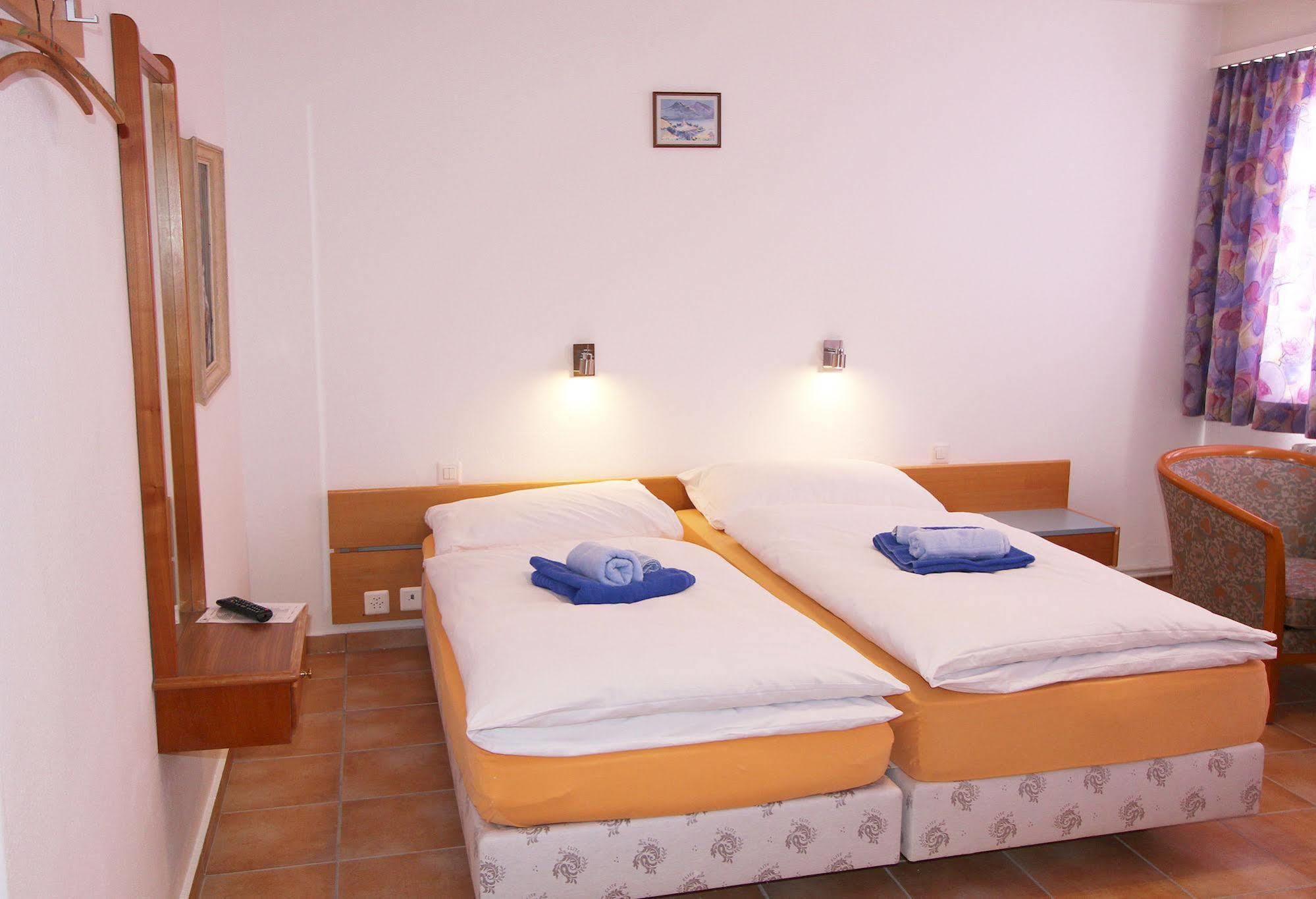 Gasthof Adler Frick Екстер'єр фото